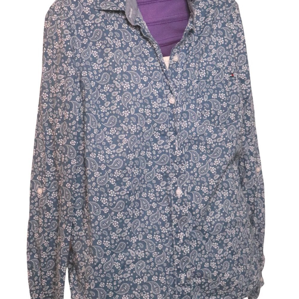 🎊3 FOR $10 TOMMY HILLFIGER WOMENS SMALL BLUE AND WHITE FLORAL BUTTON DOWN SHIRT